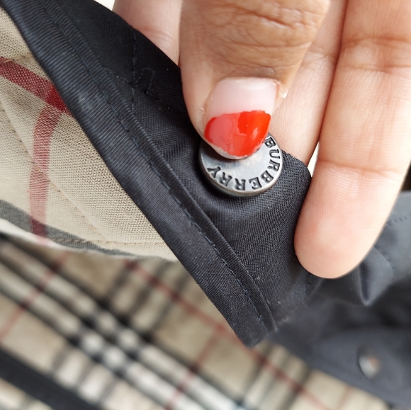 Burberry jacket - Picture 7 of 11